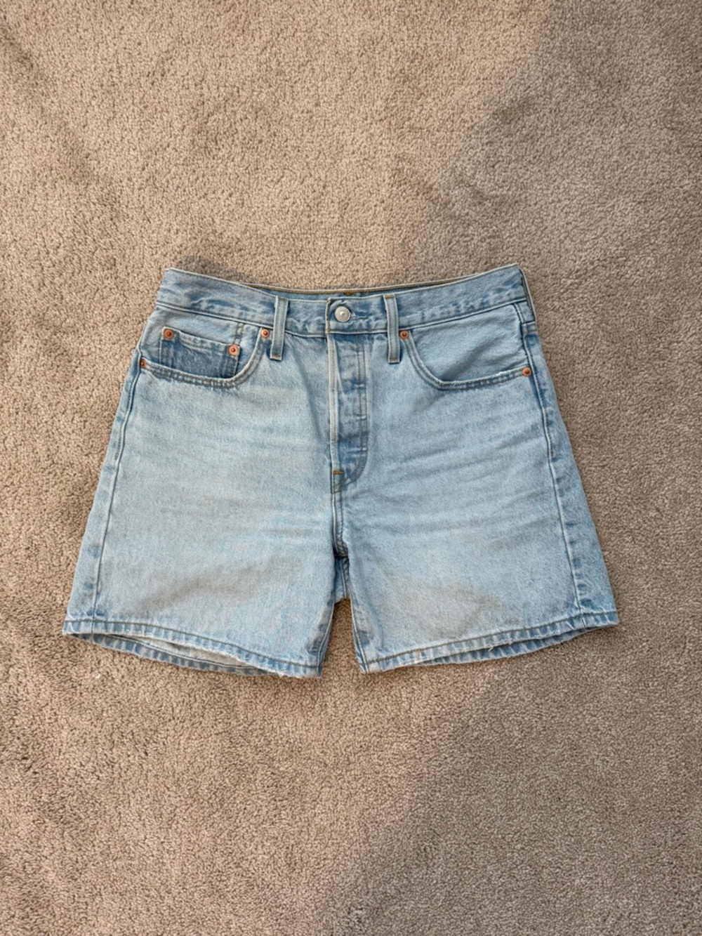Levi's Mid Thigh Shorts